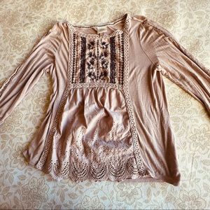 Size L, barely worn Knox Rose Blouse